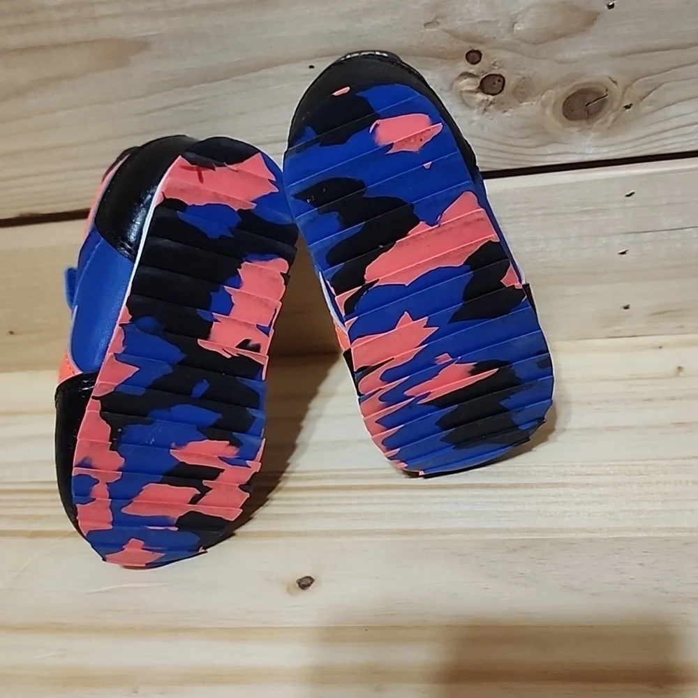 Reebok Baby Shoes size 4 Boys